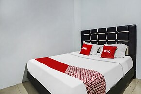 OYO 91164 Roemah Gebang