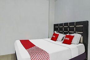 OYO 91164 Roemah Gebang