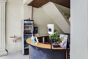 OYO 91164 Roemah Gebang