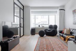 Spacious 2BR apartment on Bulevardi