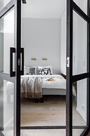 Spacious 2BR apartment on Bulevardi