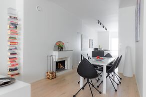 Spacious 2BR apartment on Bulevardi