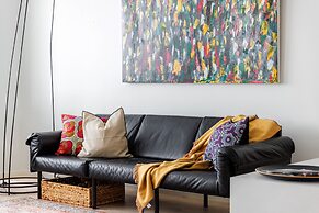 Spacious 2BR apartment on Bulevardi