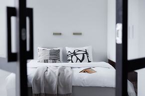 Spacious 2BR apartment on Bulevardi