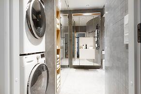 Spacious 2BR apartment on Bulevardi