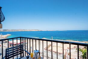 Islet Seafront Family Apartment