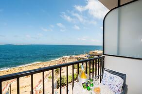 Islet Seafront Family Apartment