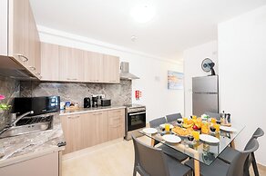 Islet Seafront Family Apartment