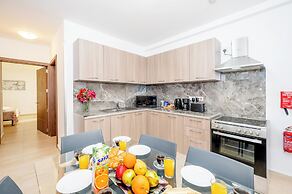 Islet Seafront Family Apartment