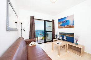 Islet Seafront Family Apartment