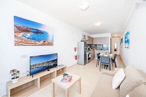 Islet Seafront Family Apartment
