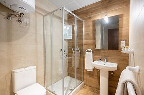 Islet Seafront Family Apartment