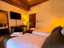 Reji Boutique Hotel