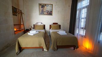 Reji Boutique Hotel