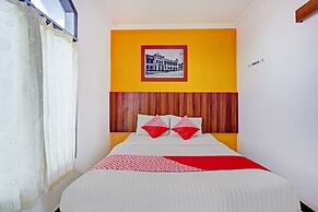 Super OYO 90426 Near Mall Ciputra 2