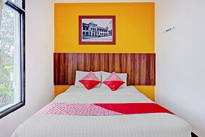 Super OYO 90426 Near Mall Ciputra 2