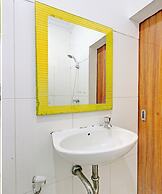 Super OYO 90426 Near Mall Ciputra 2