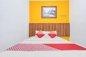 Super OYO 90426 Near Mall Ciputra 2