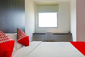OYO 91593 San San Rooms Apartment Gunung Putri Square