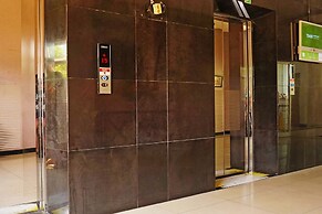 OYO 91593 San San Rooms Apartment Gunung Putri Square