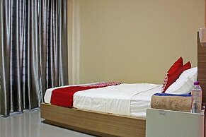 OYO 91643 Homestay Daniel 76NearTaman Hijau Karimun