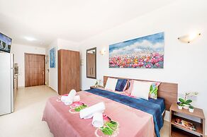 Islet Promenade Studio with Seaview