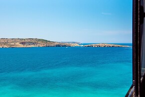 Islet Promenade Studio with Seaview