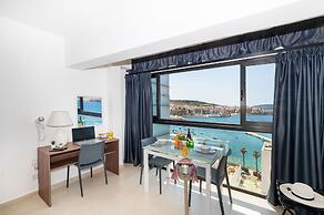 Islet Promenade Studio with Seaview