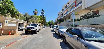 Ramat Yam Marine in Herzliya