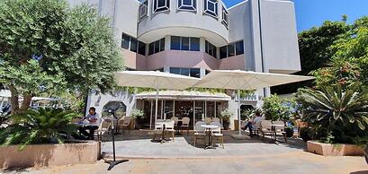 Ramat Yam Marine in Herzliya