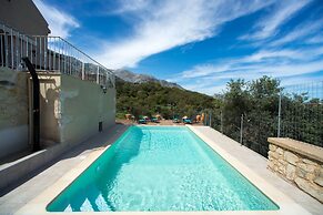 Villa Cretan View with Heated Swimming Pool