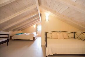 Villa Cretan View with Heated Swimming Pool