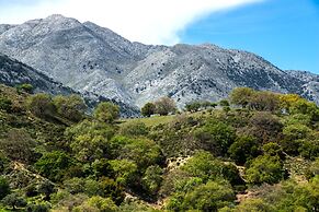 Villa Cretan View with Heated Swimming Pool