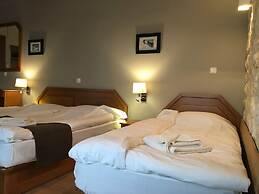 NAOUSSA MOUNTAIN RESORT