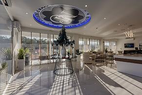 Mirage Bleu Hotel