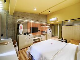 The Somos Flats Provenza