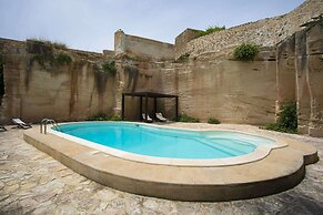 Esperanto Suite&Pool