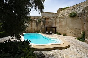 Esperanto Suite&Pool