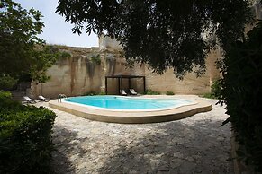 Esperanto Suite&Pool