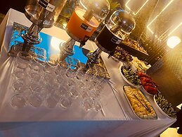 Meilin International Hotel