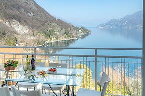 Beautiful 4-bed Apartment in Limonta