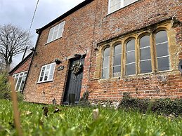 Beautiful 2bed Cottage in Knowle St Giles nr Chard