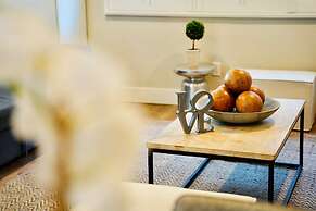 Modern Venice Condo By The Beach