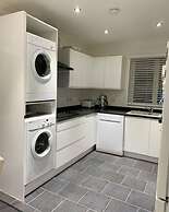 Stunning 2-bed House in Pembroke Dock