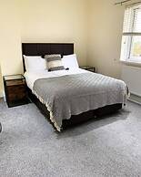 Stunning 2-bed House in Pembroke Dock