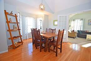 Barge Road 136o9 3 Bedroom Home by RedAwning