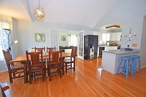 Barge Road 136o9 3 Bedroom Home by RedAwning