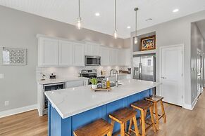 Fishermans Delight 3 Bedroom Home by RedAwning