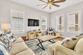 Fishermans Delight 3 Bedroom Home by RedAwning