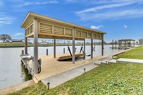 Fishermans Delight 3 Bedroom Home by RedAwning